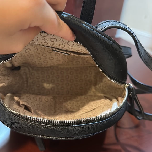 Guess Rodney Backpack - Picture 2 of 2